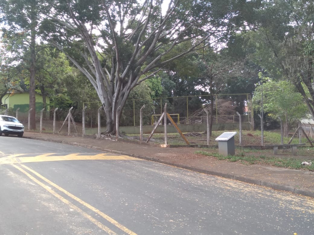 20191010_Dr José pede mais patrulhamento em praça da Vila Linópolis